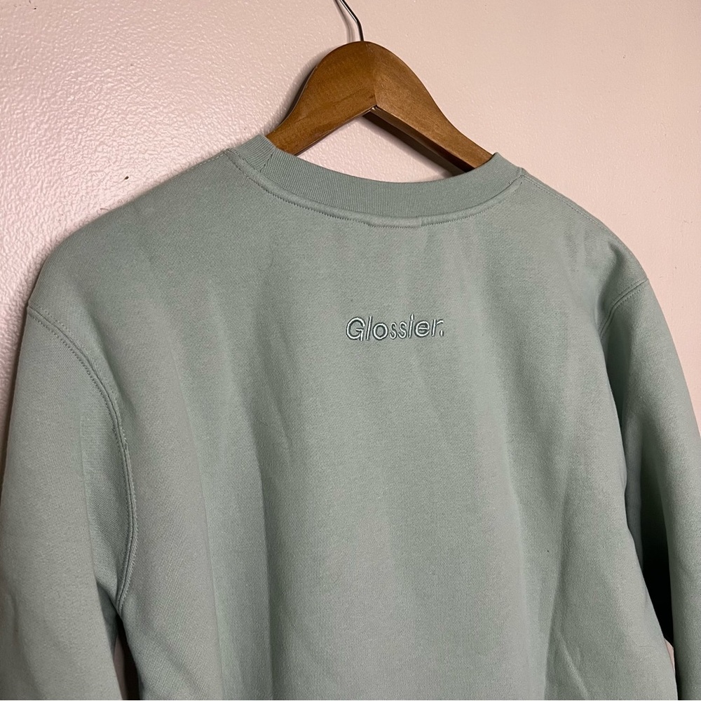 Glossier Green Crewneck Sweatshirt Cozy Academia Pale Green Cozy Campus - Picture 8 of 10